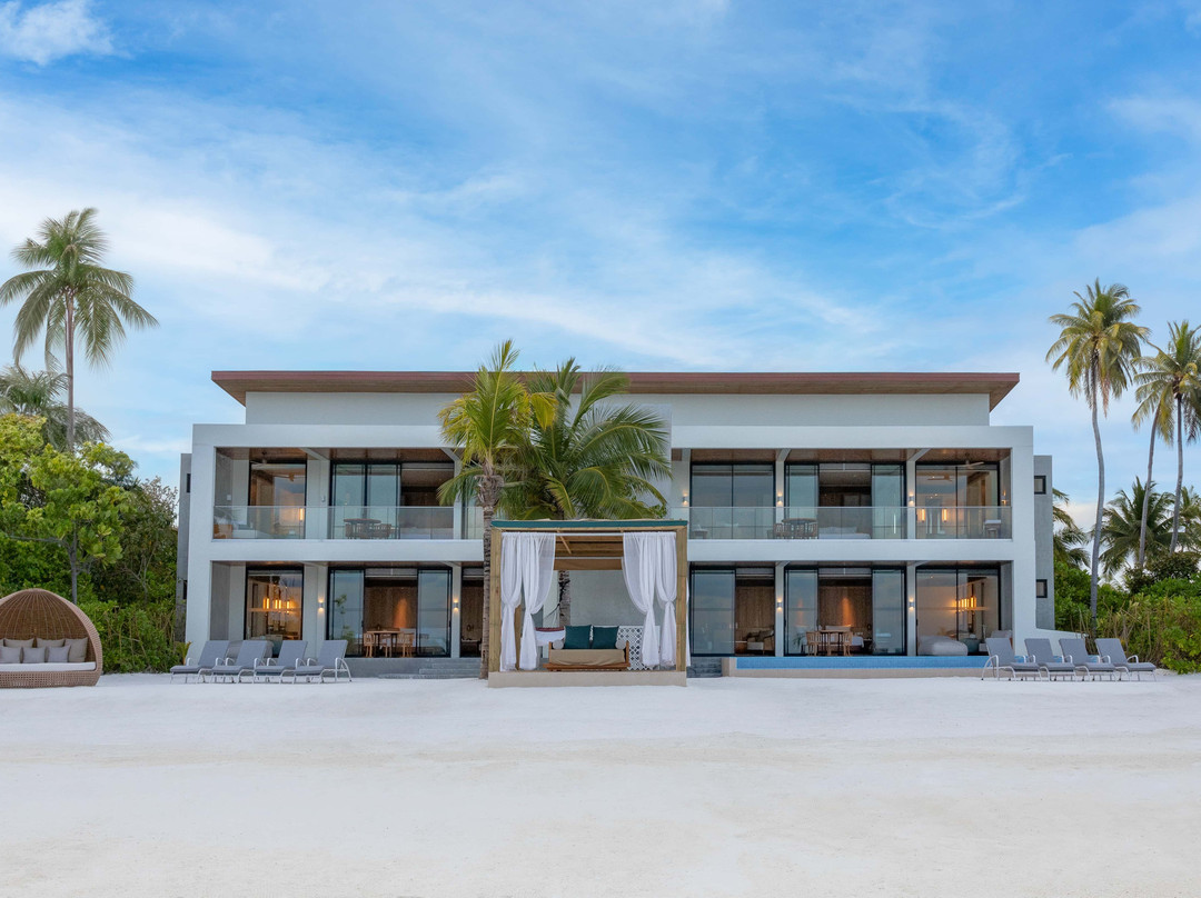 Kuda Villingili Resort Maldives主图