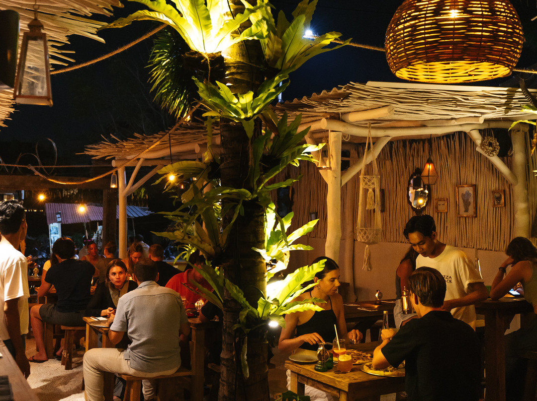 Pizza Shack Lombok - Pizzeria & Bar