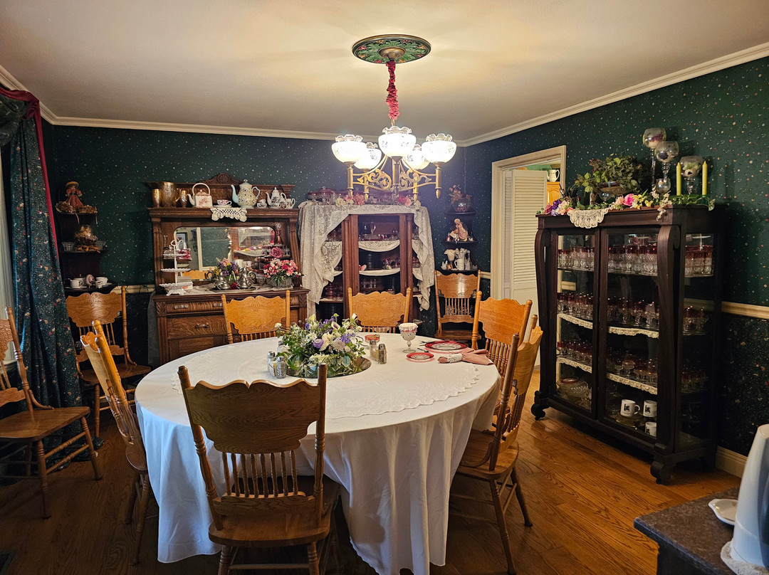 Grey Gables Bed 'N Breakfast Inn主图