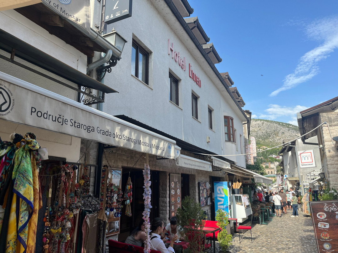 爱门汽车旅馆主图