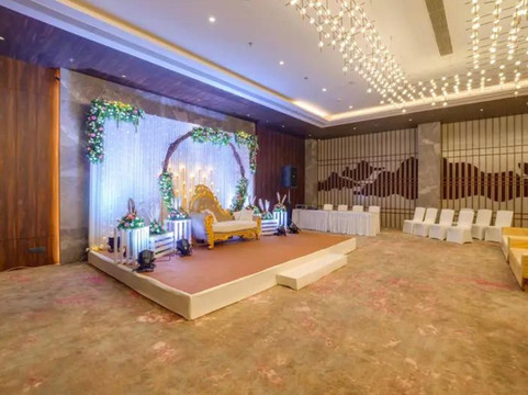 爱莫尔酒店主图