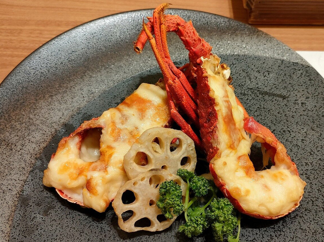 悠悠广场 & 酒店广场迎宾馆主图