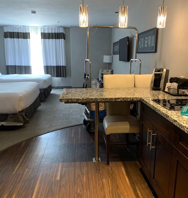 Home Inn & Suites - Swift Current主图