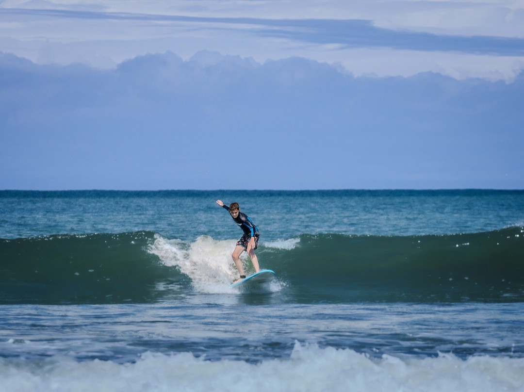 Hermosa Riders Surf School景点图片