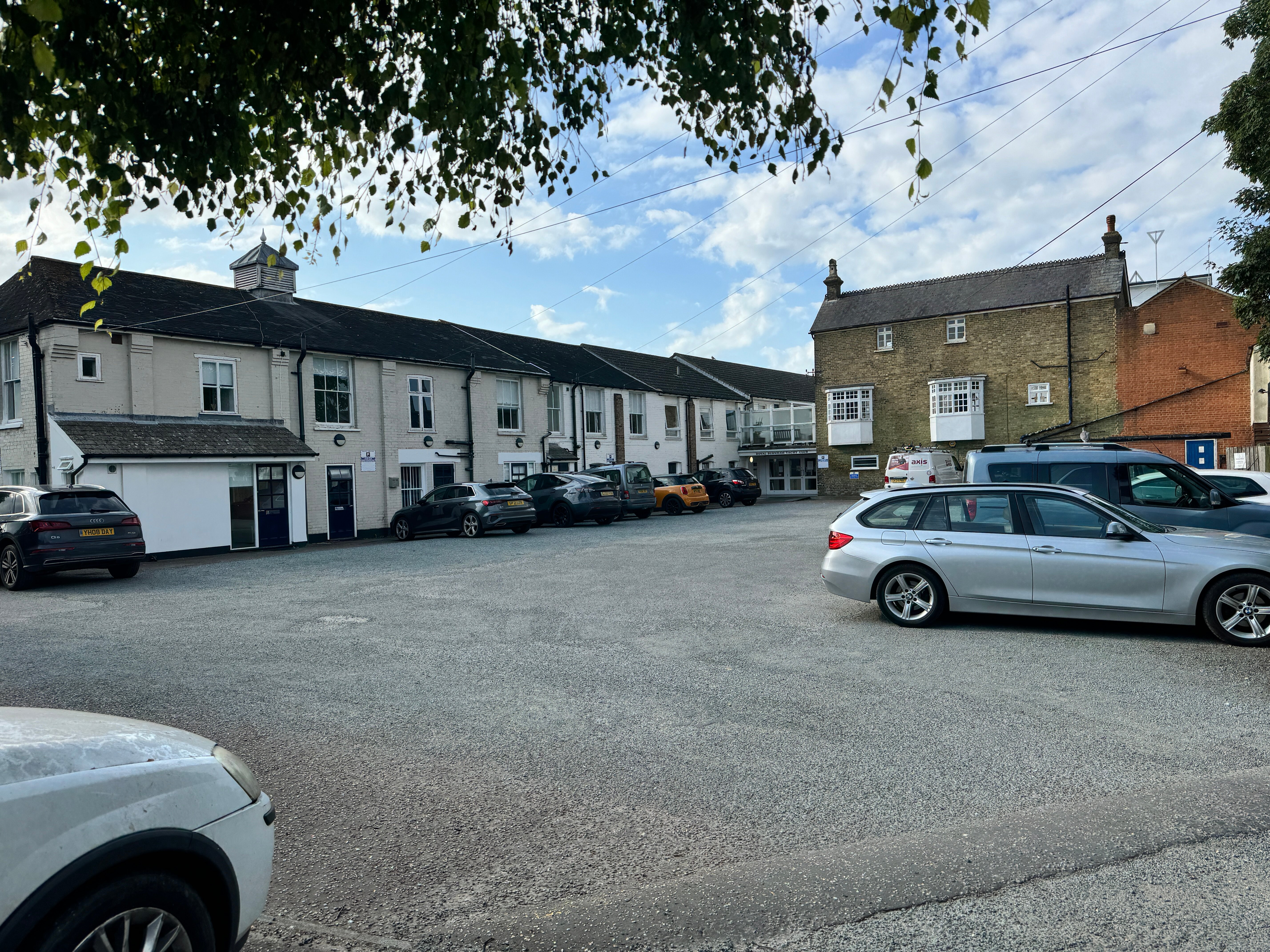 Royal Burnham Yacht Club Accommodation-官方
