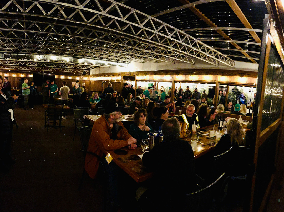 North Bend Lanes-North Bend必去景点