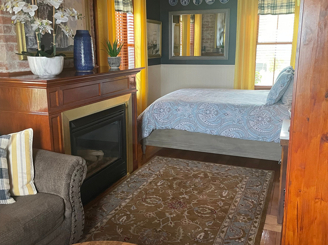 Big Bay Point Lighthouse Bed and Breakfast主图