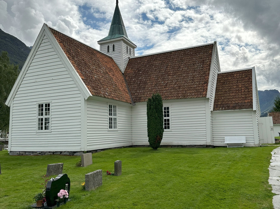 Olden Old Church-欧登必去景点