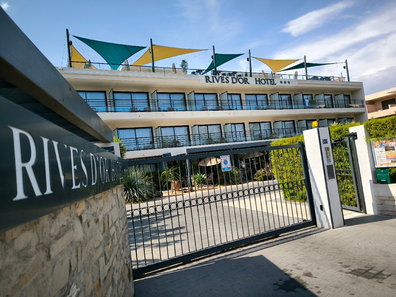 Rives d'Or Hotel-官方