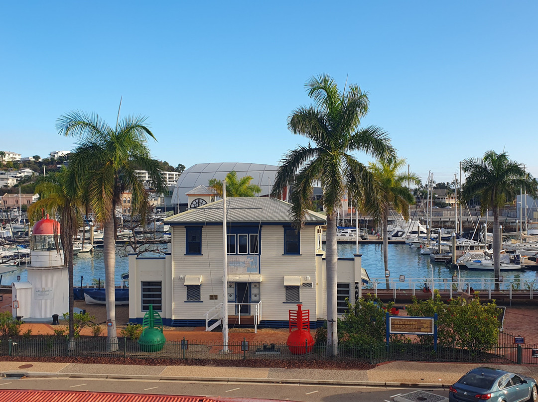 雷吉斯锚地公园酒店主图