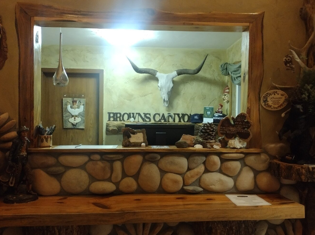 Browns Canyon Inn主图