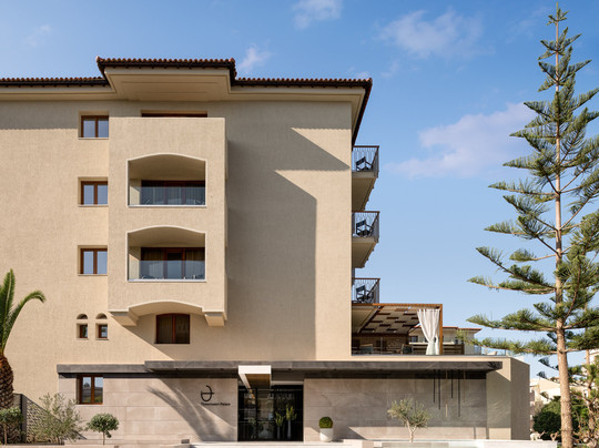 Theartemis Palace Hotel