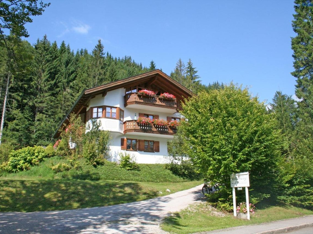 Elmau酒店住宿-Ferienhaus am Roemerweg