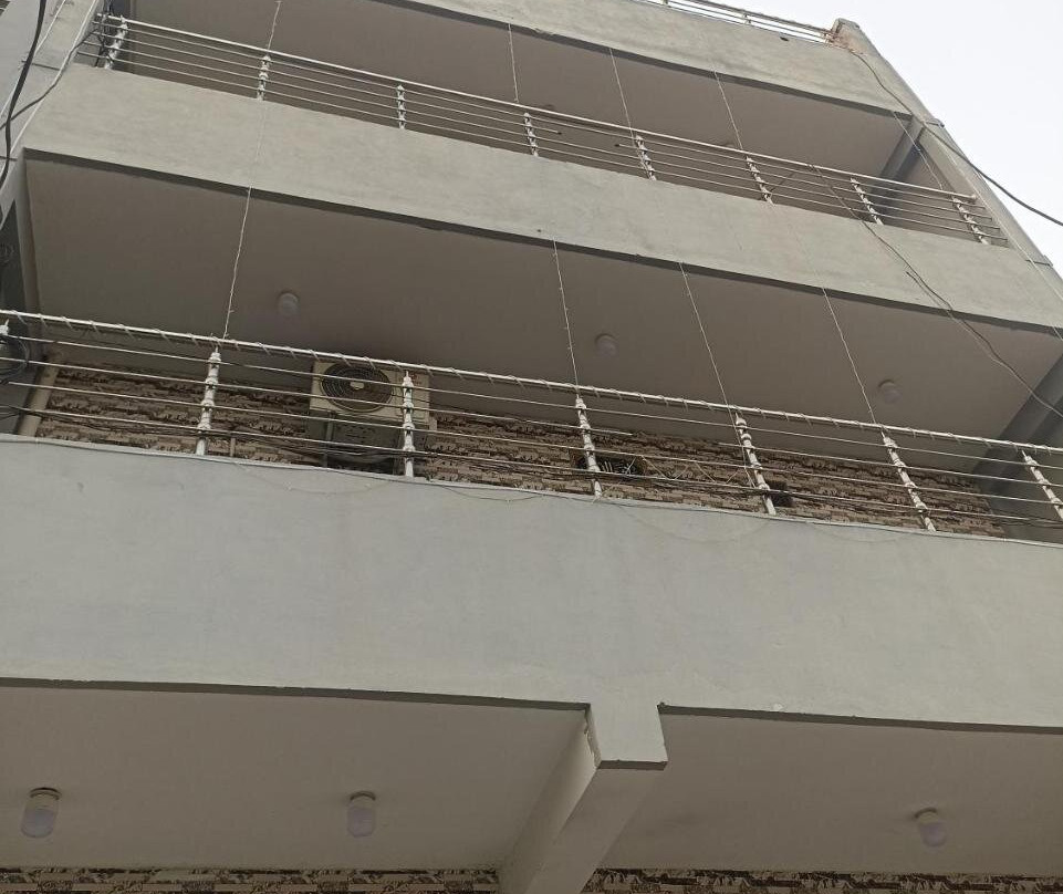 Chandi Hotel and Apartments