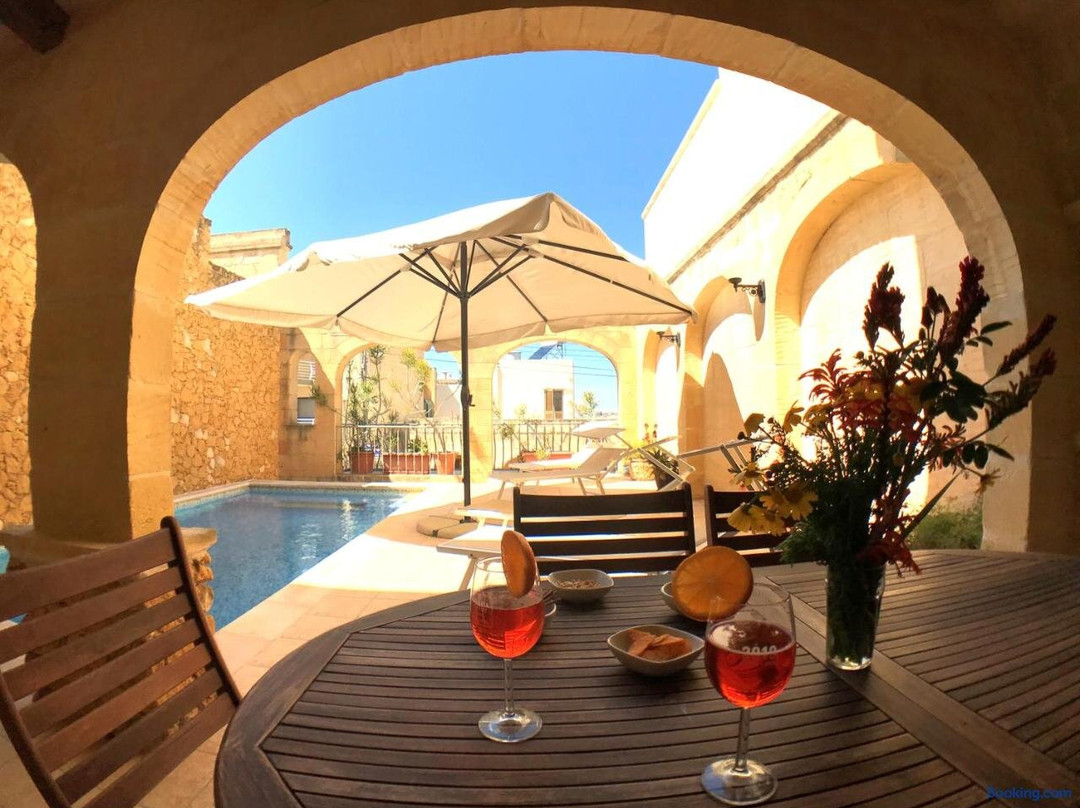 Ad Hoc B&B - Gozo