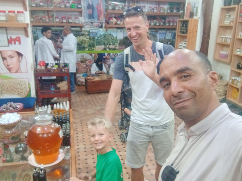 Abdelatif Hayani-非斯必去景点