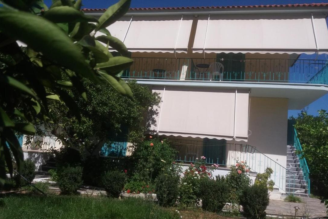 Mouragio Apartments