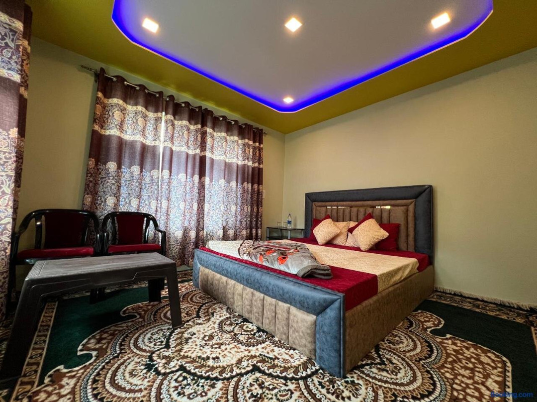 Gurez Guest House