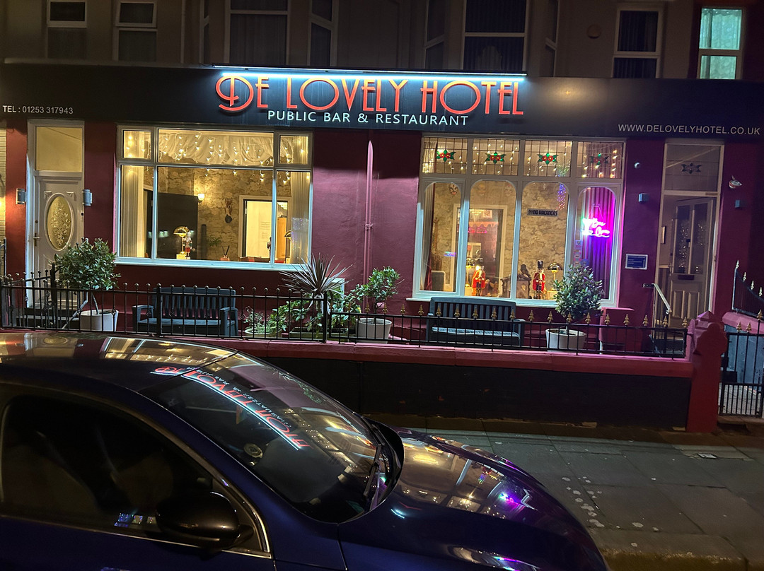 德可爱酒店
