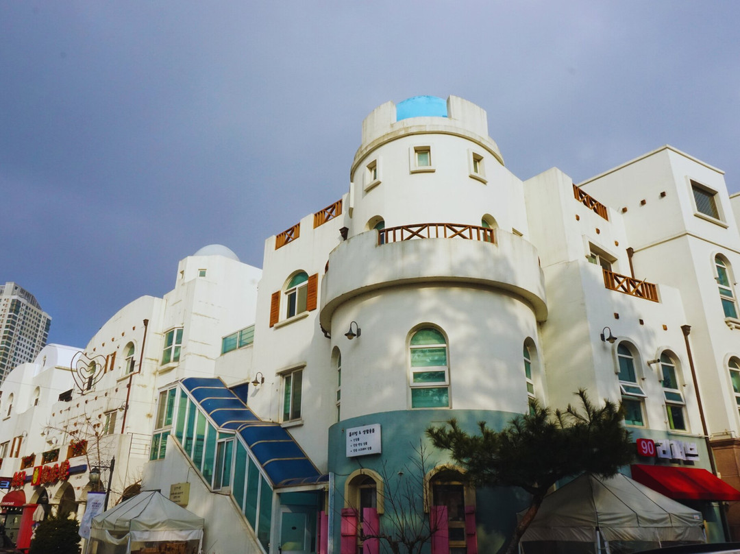 Blue Crystal Village-牙山市必去景点