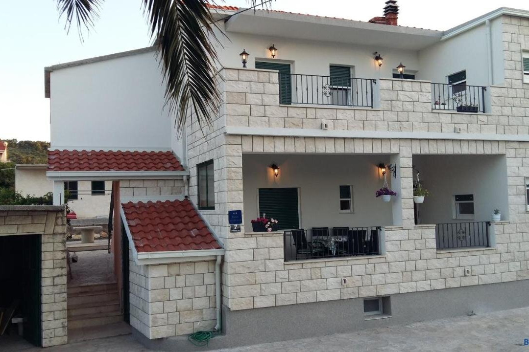 San Apartments