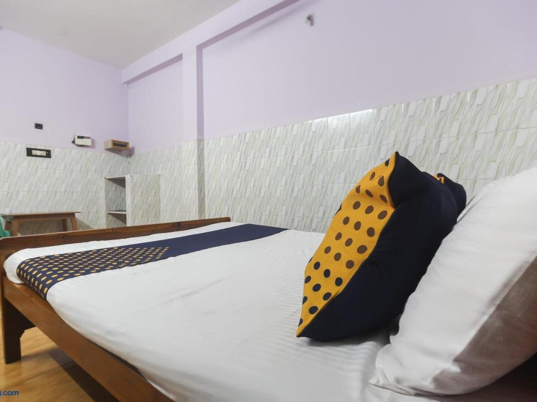 Spot on 65752 Jamal Asr Lodge