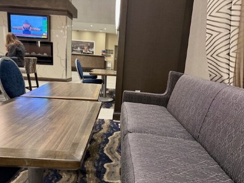 印第安纳波利斯 - 基斯通希尔顿欢朋套房酒店-餐饮