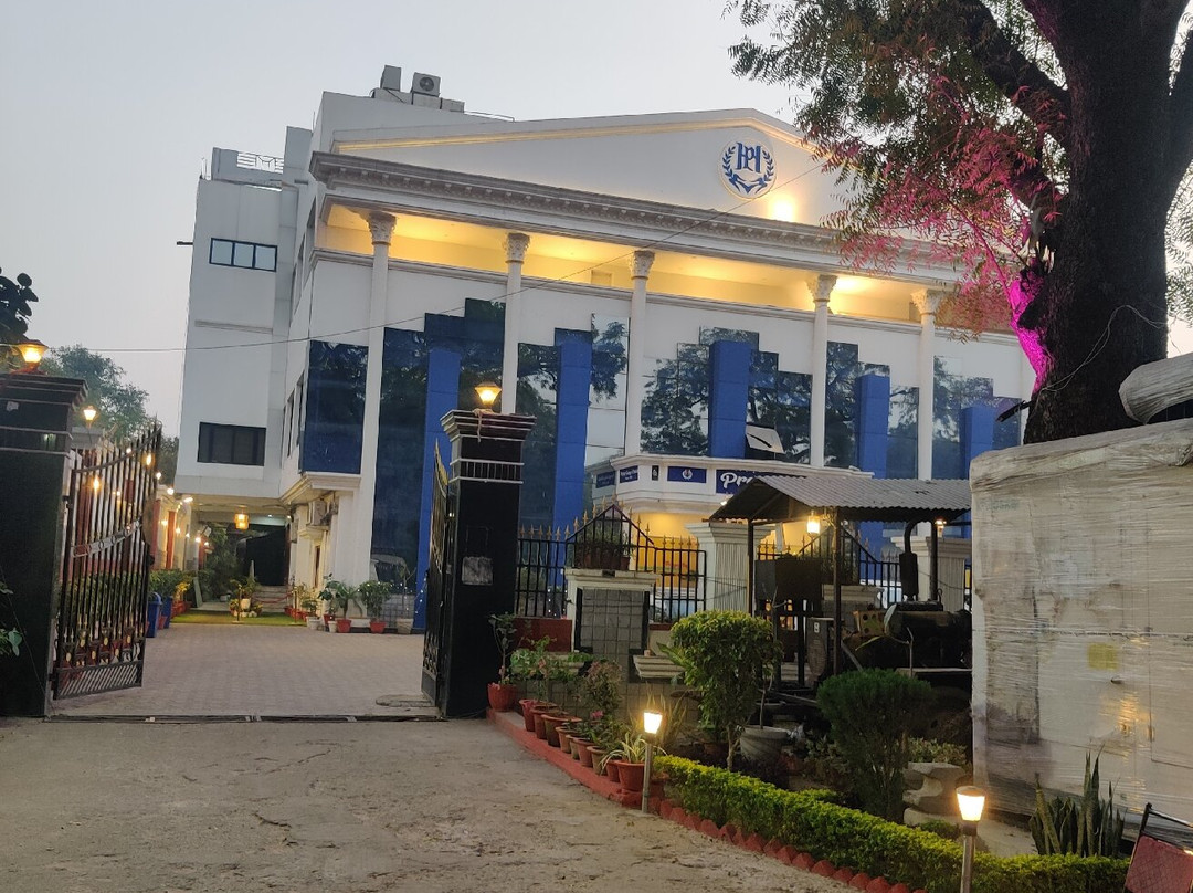 Hotel Prayag Inn主图