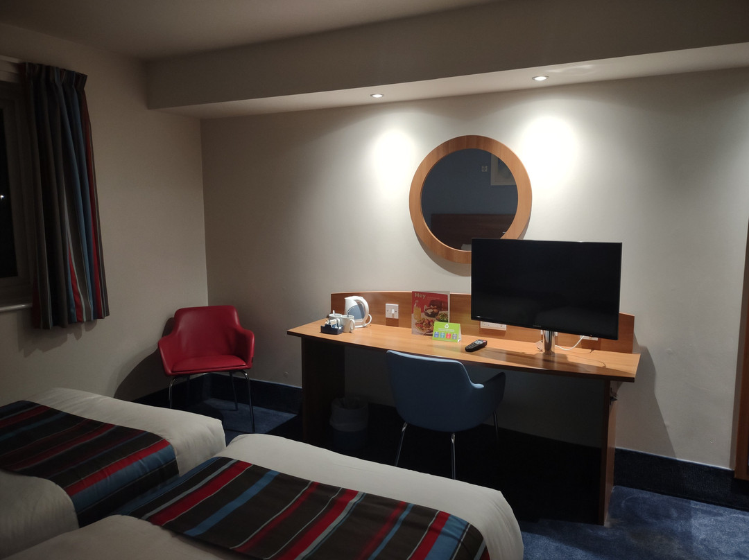 Travelodge Tewkesbury Hotel主图