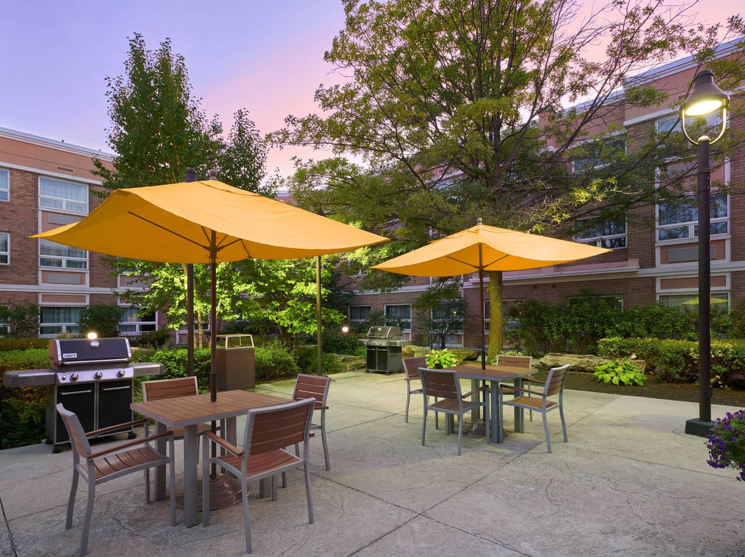 米西索加机场企业中心万豪广场套房酒店主图