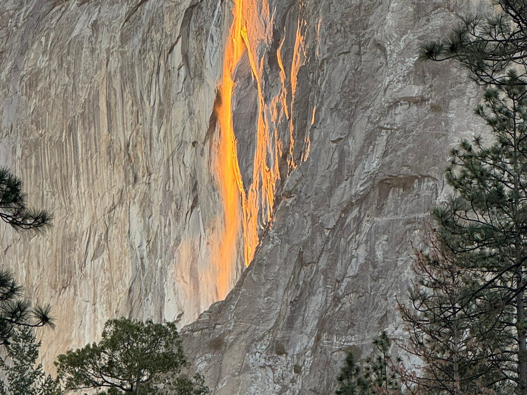 Horsetail Falls-马里波萨必去景点