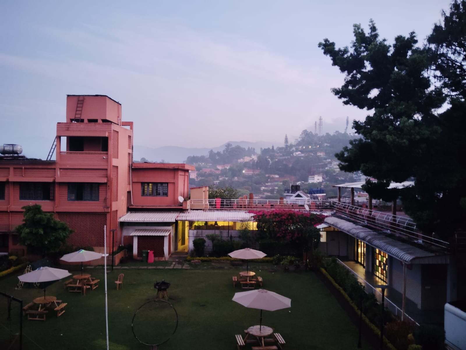 Hotel Vivek-官方