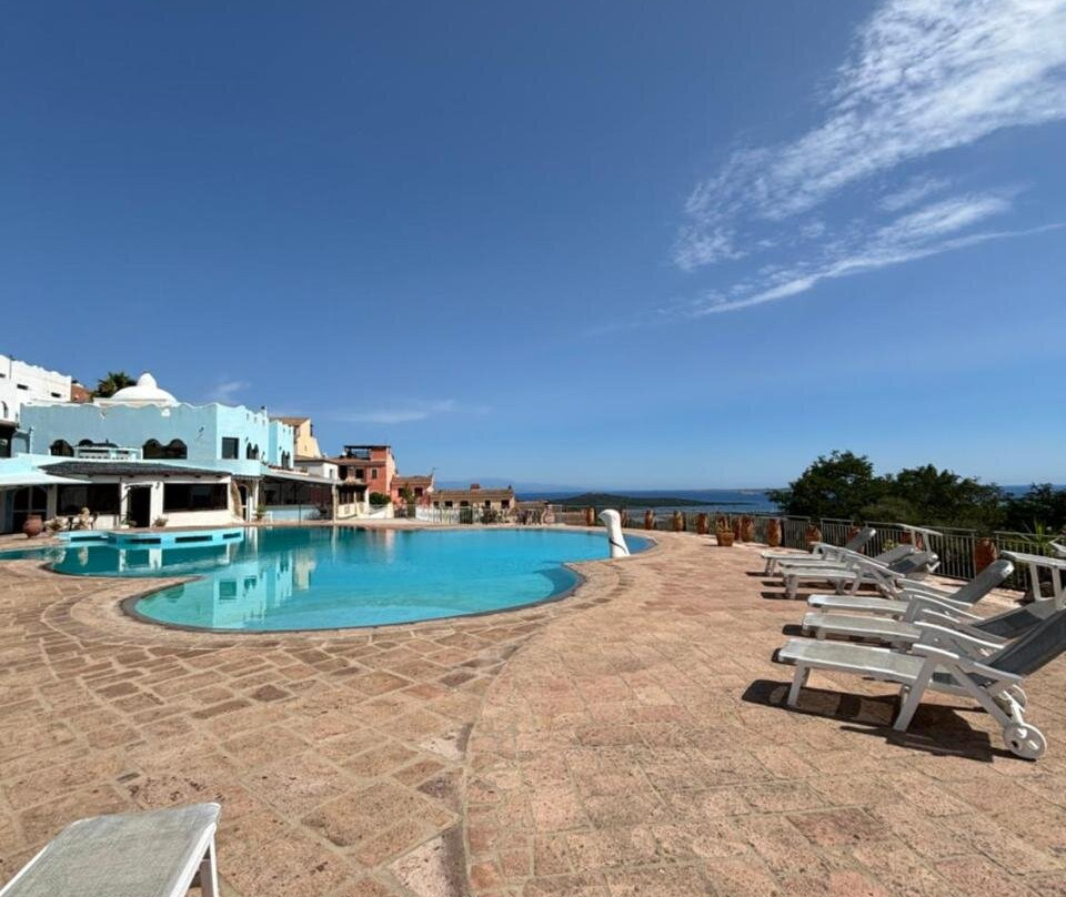 Anima Rooms & Pool