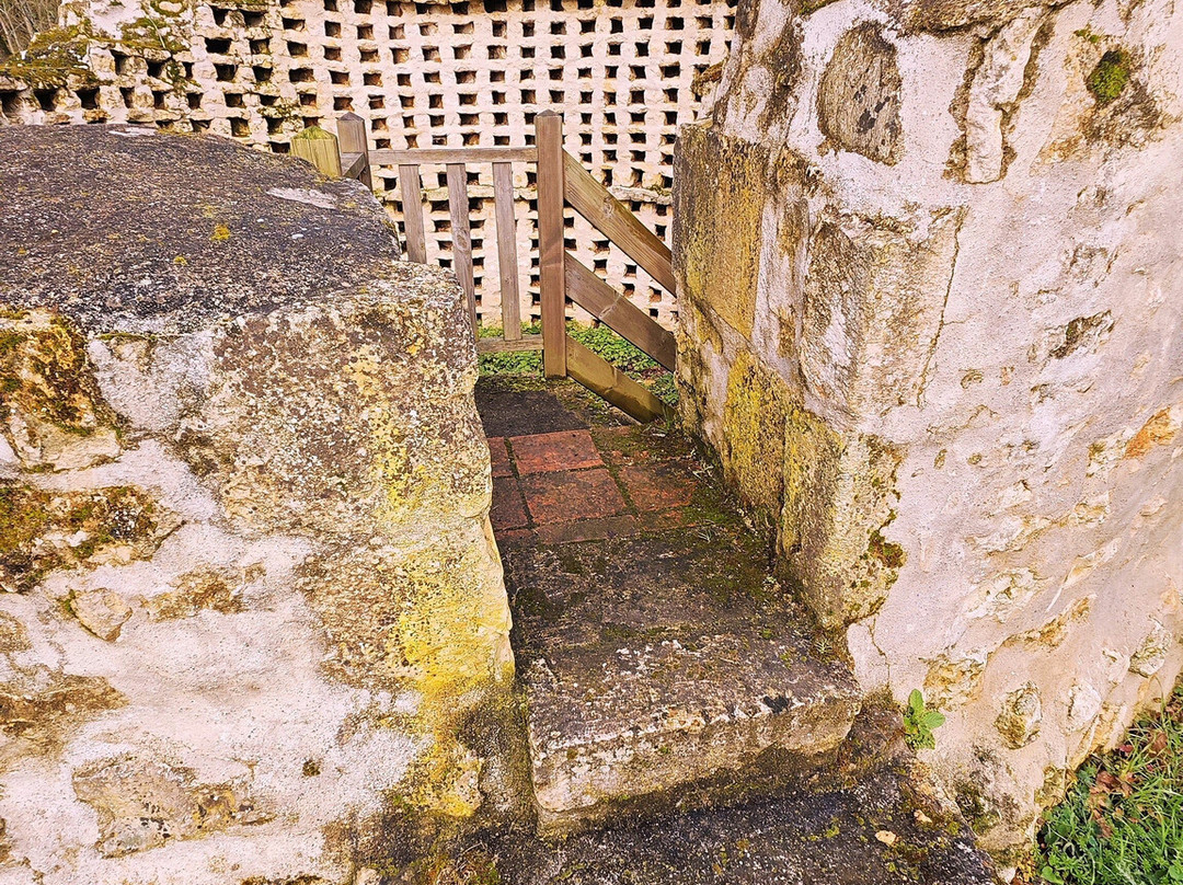 Pigeonnier de la Maigne-Mazerolles必去景点