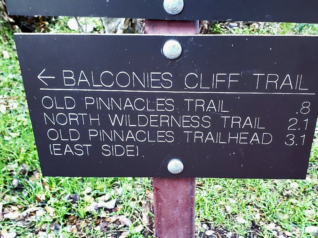 Pinnacles National Park West Entrance-Soledad必去景点
