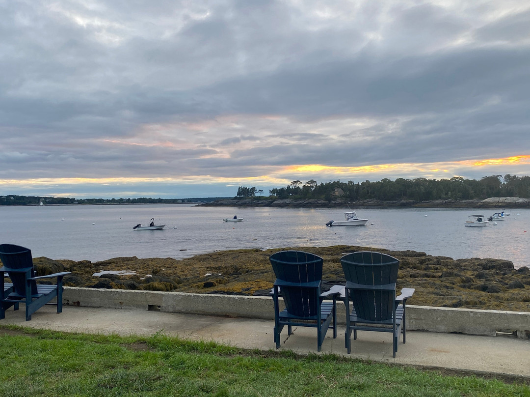 Bluebird Ocean Point Inn主图