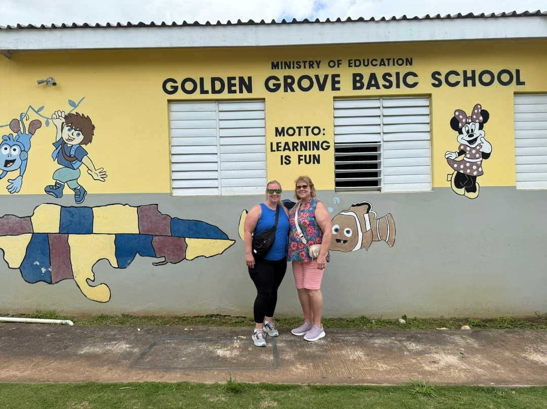 Yardie Tours-奥乔里奥斯必去景点