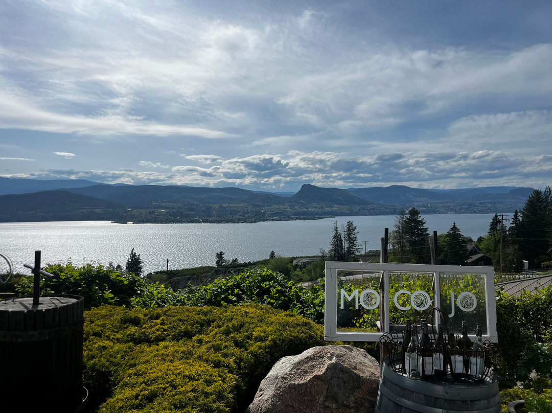 Sip Happens Wine Tours-Lake Country必去景点