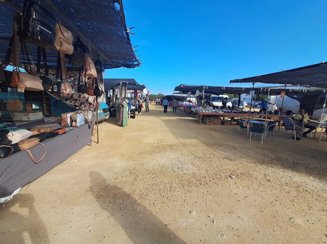 Mercadillo Martes-奇克拉纳－德拉弗龙特拉必去景点