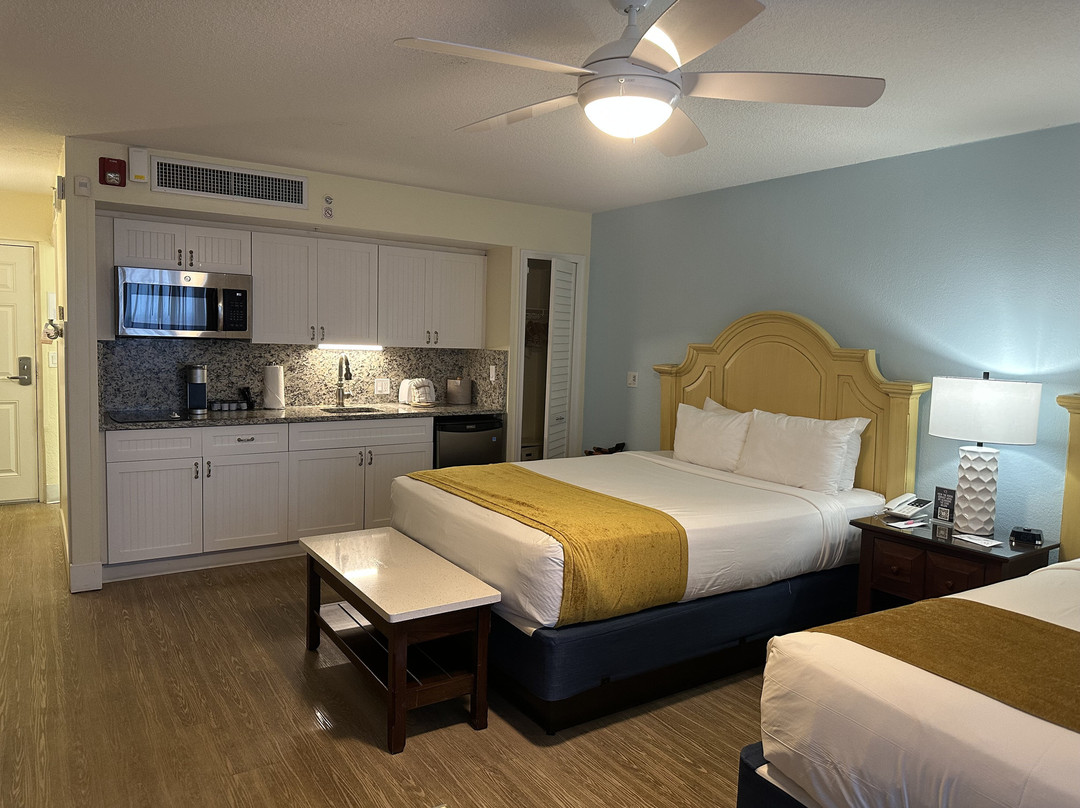 Pink Shell Beach Resort & Marina主图