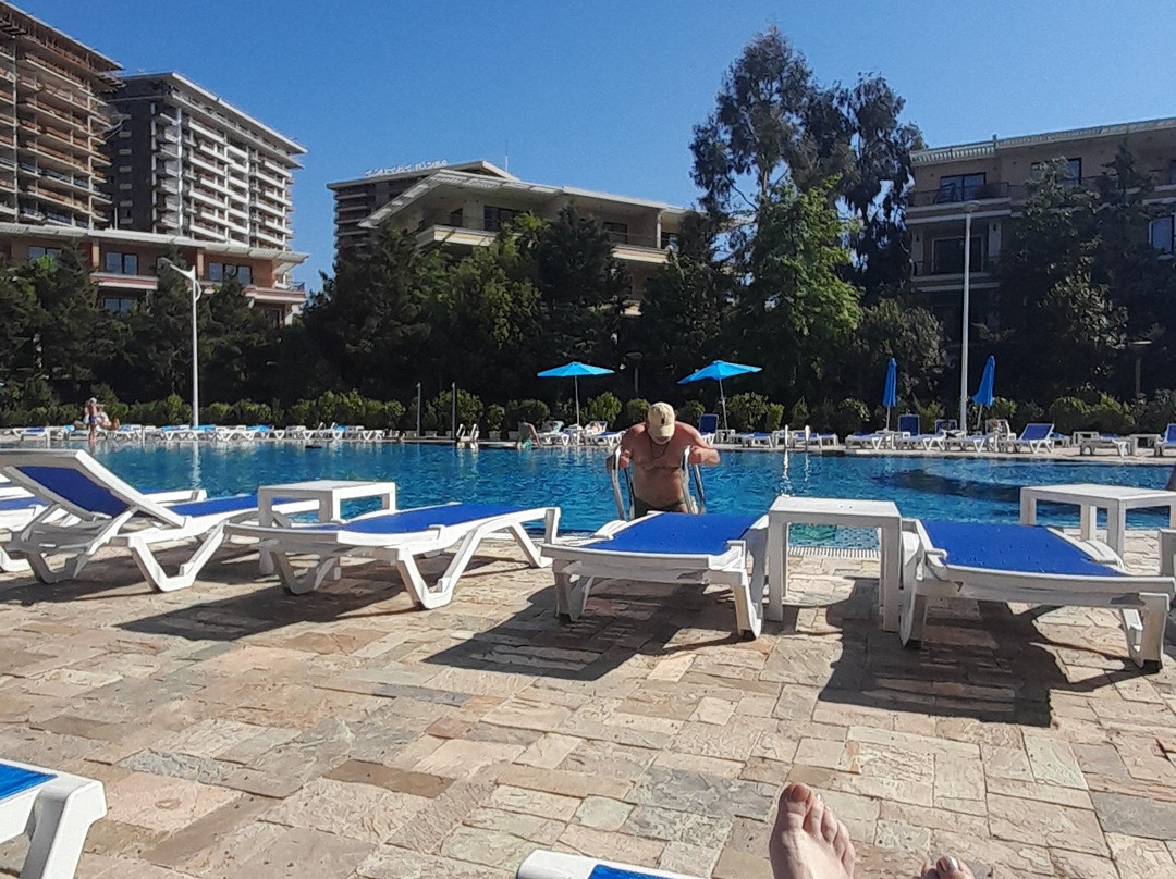 Apartments in Dreamland Oasis
