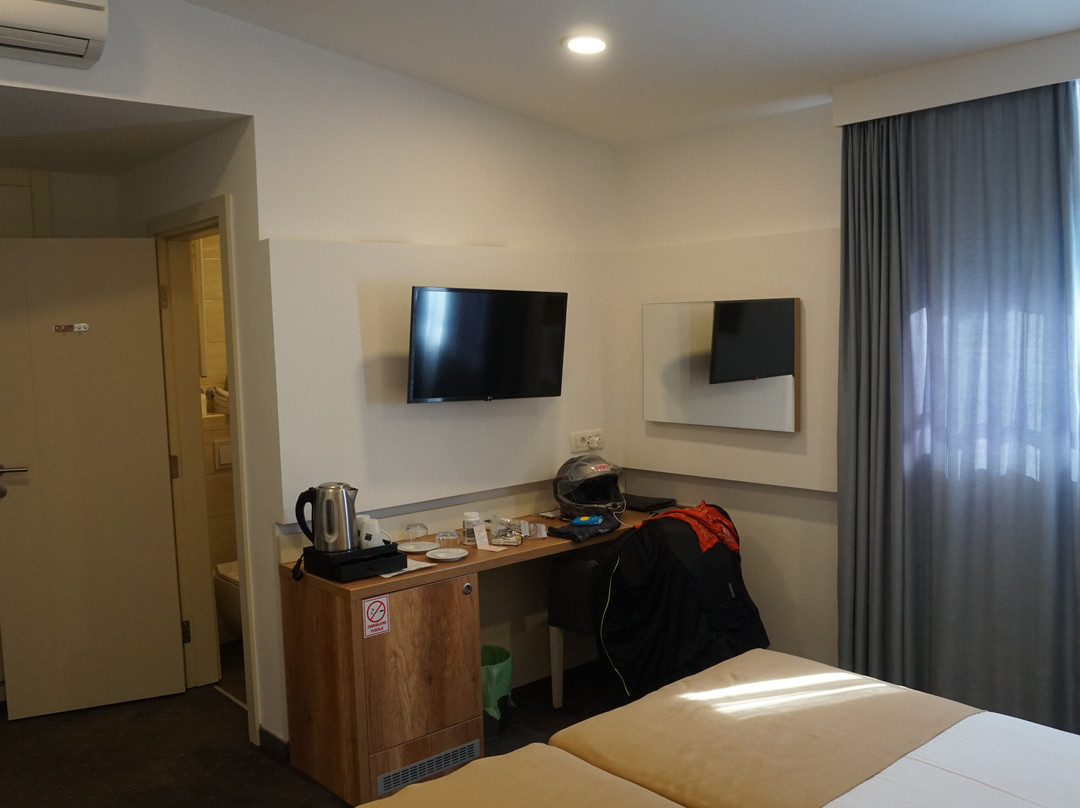 Hotel Santiny主图