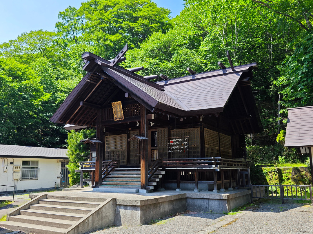 Yuzawa Shrine-登别市必去景点