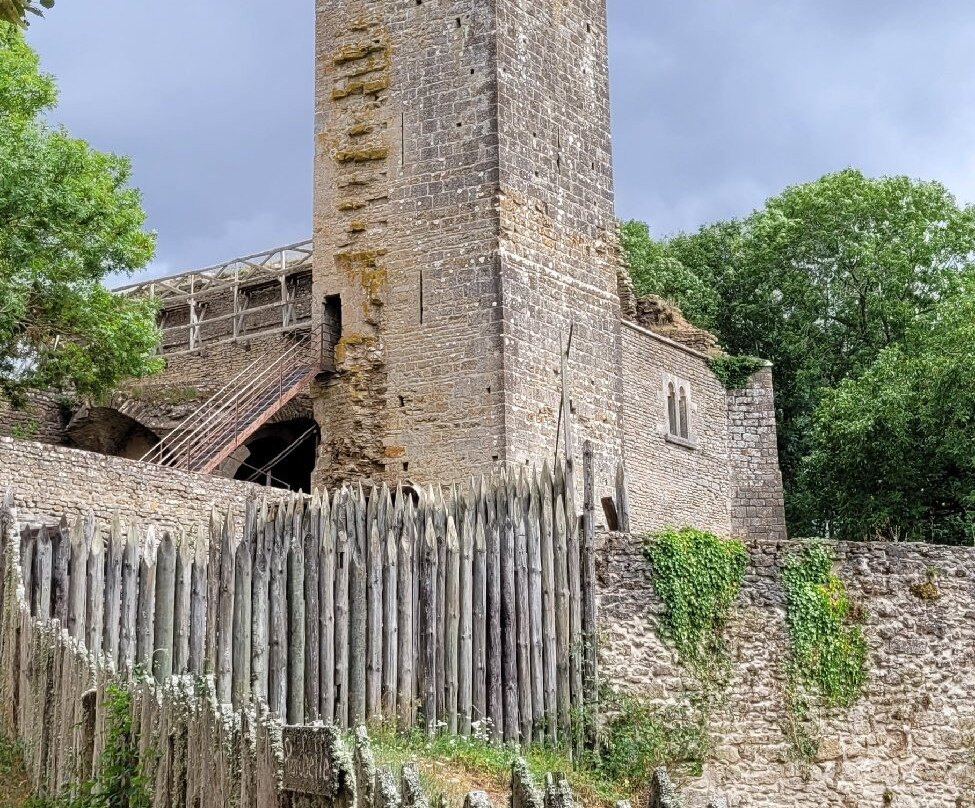 Forteresse de Thil-Vic-sous-Thil必去景点