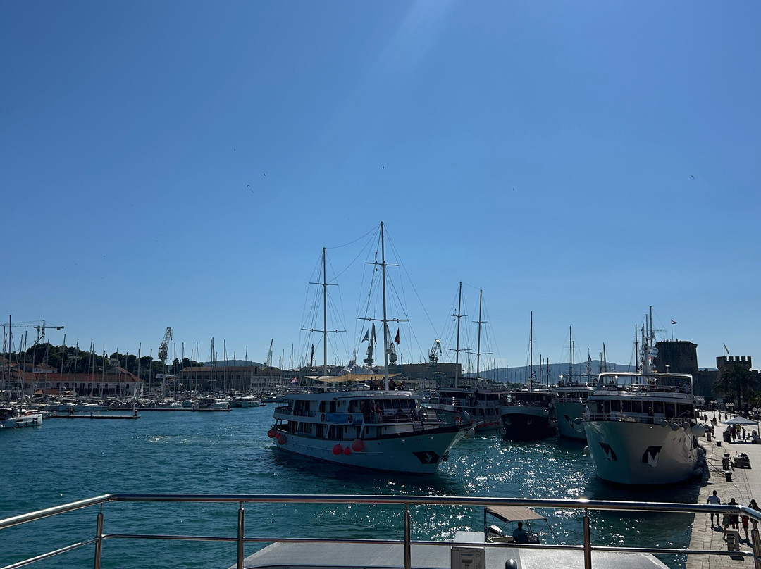 Blue Lagoon by Max Nautica-斯普利特必去景点