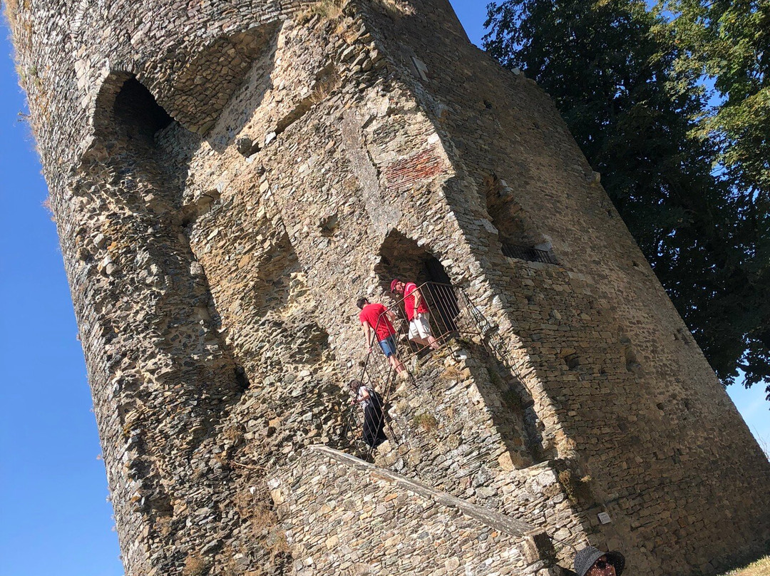 Tour Melusine-Vouvant必去景点