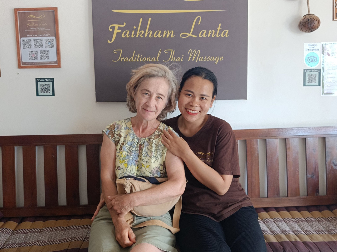 Faikham Lanta Traditional Thai Massage-Ban Sala Dan必去景点