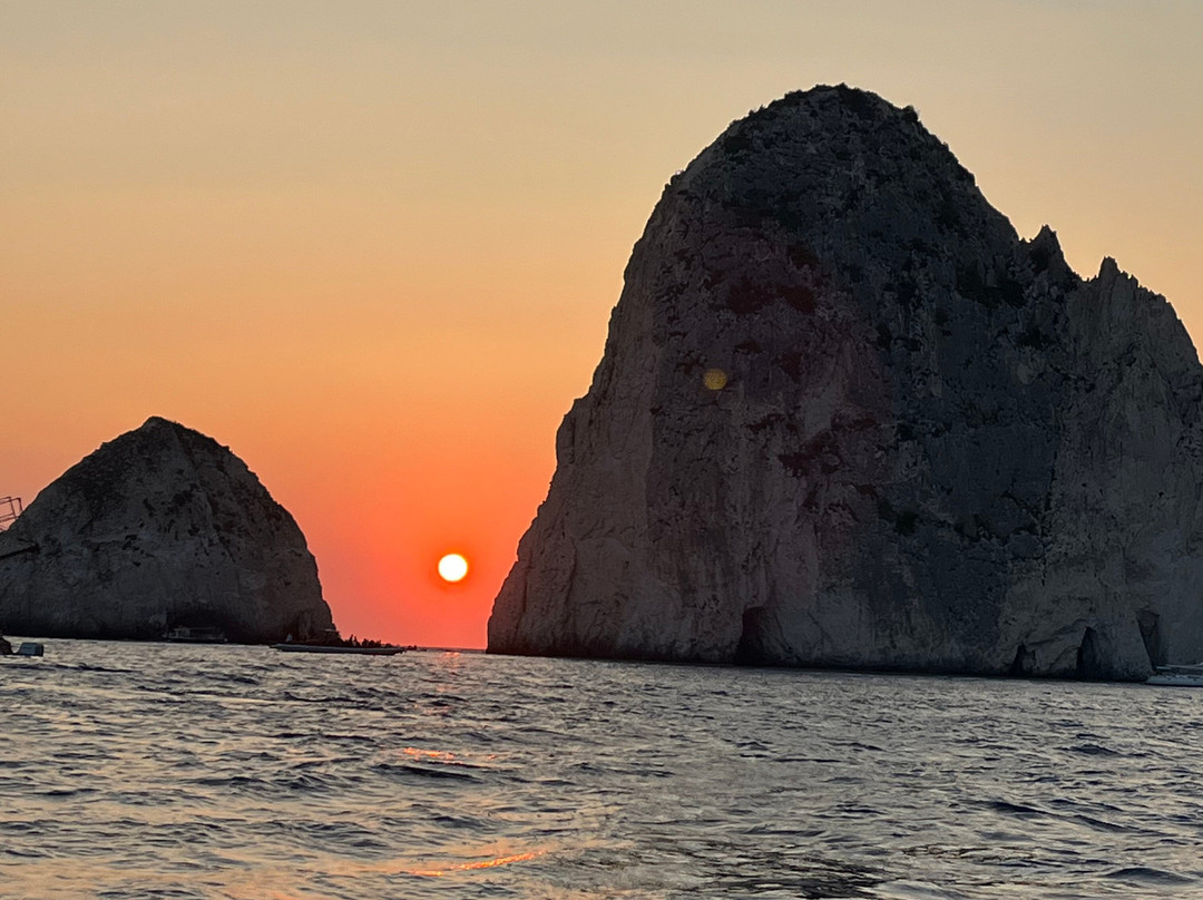 The BigBlue Motorboat Rentals-利姆尼科利必去景点