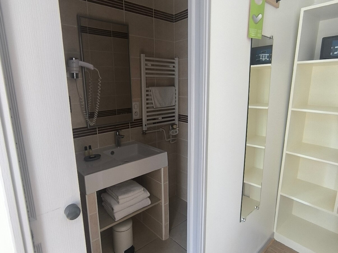 Hotel de Lion sur Mer主图