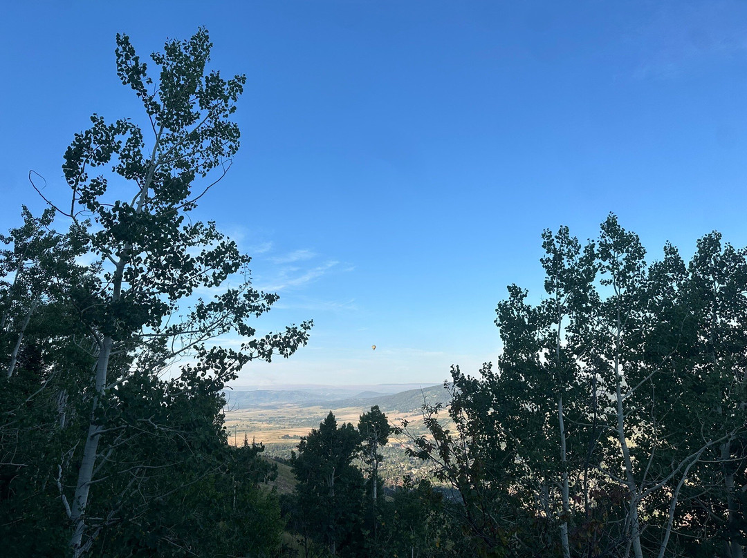 Thunderhead Hiking Trail-斯廷博特斯普林斯必去景点